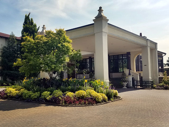 Village Club of Lake Success. Golf on Long Island