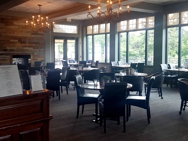 Village Club of Lake Success Grill Room